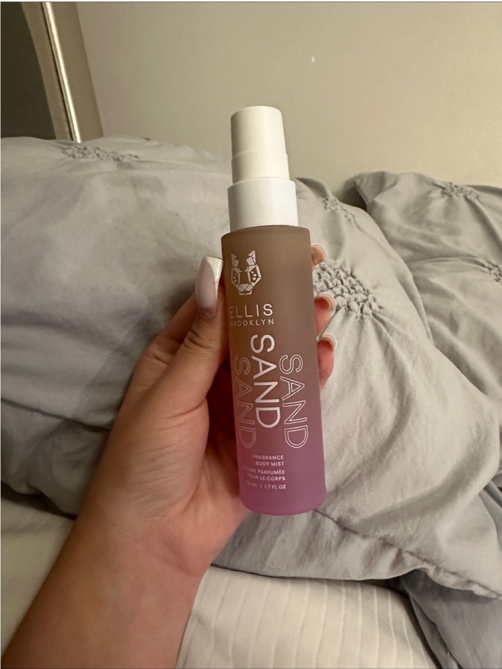 Ellis Brooklyn Sand Fragrance Body Mist — Pink Gradient Bottle